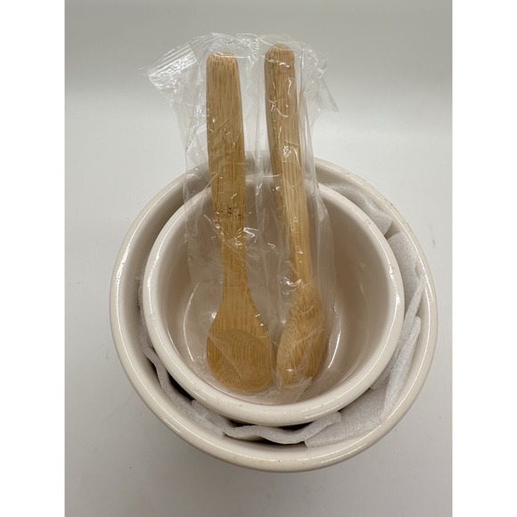 New Rae Dunn Guac and‎ Salsa Bowl Set with 2 Wooden Spoons - Picture 5 of 5